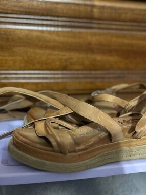 AS98 Women’s Tan Leather Strappy Sandals